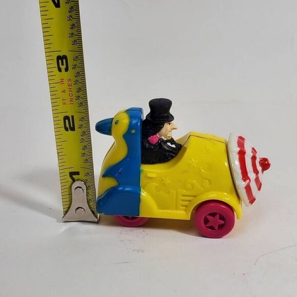 1991 McDonald's Batman Returns Penguin in Umbrella Roto-Roadster - Picture 2 of 5